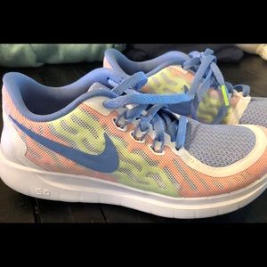 Girls Nike Free 5.0 EXCELLENT CONDITION